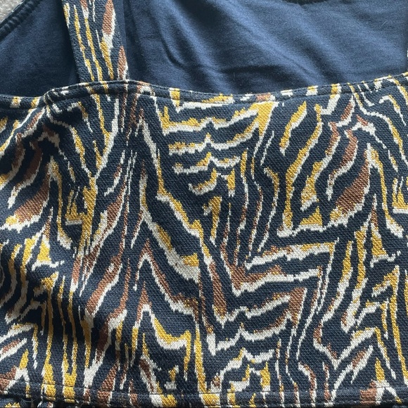 Like New Anthropologie Striped Zebra Peplum Tank 🦓 M - Picture 5 of 10